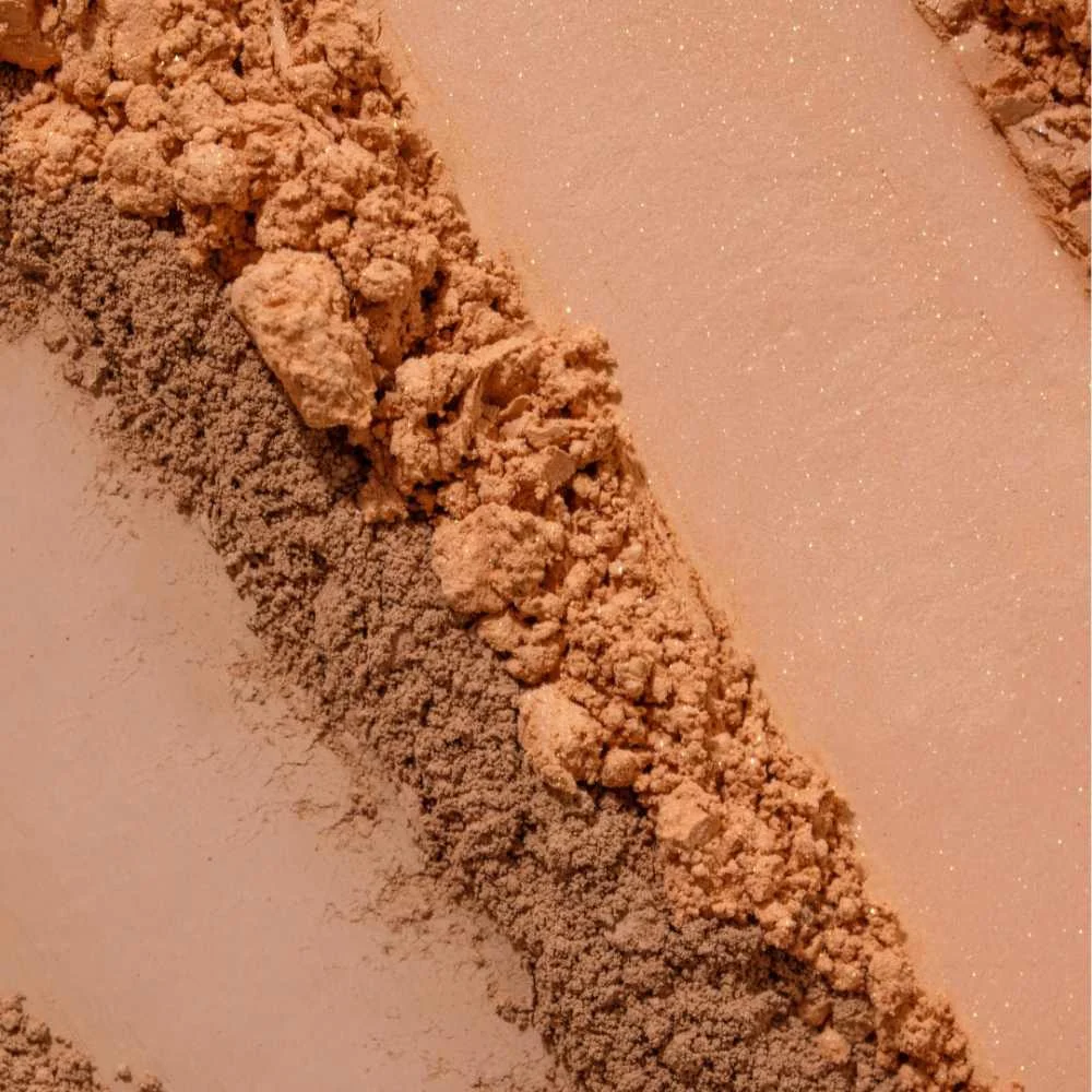 Radiant Mineral Foundation - 4g - Image 3