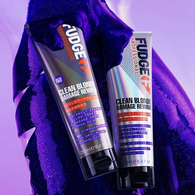 Clean Blonde Damage Rewind Violet Shampoo - Image 3