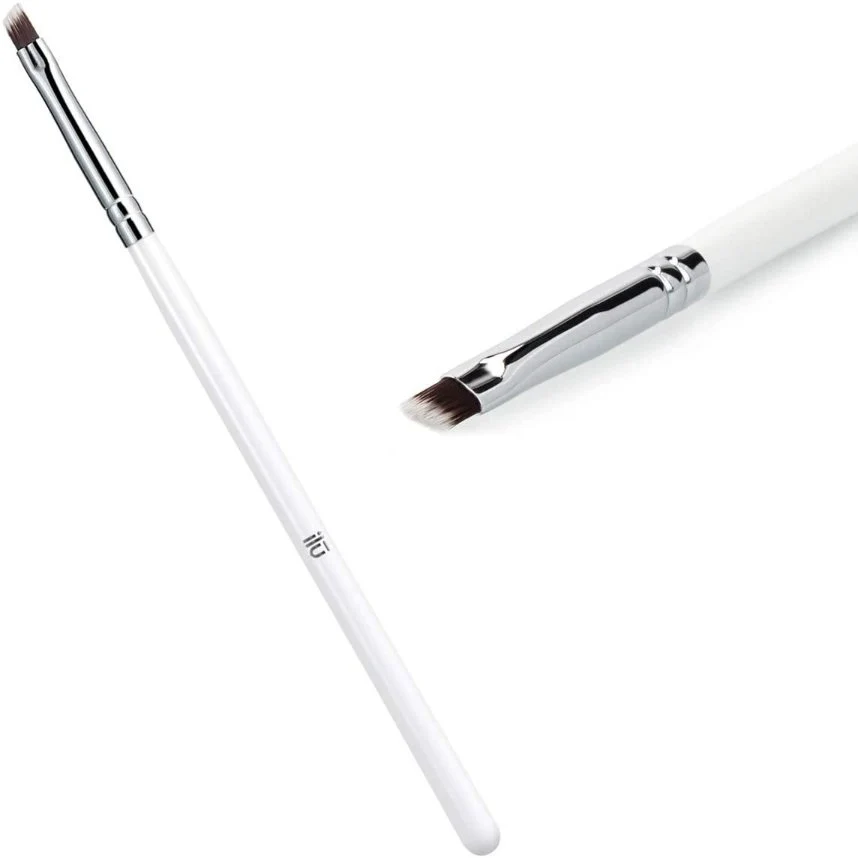 Angled Eyeliner Brush - 513 - Image 3