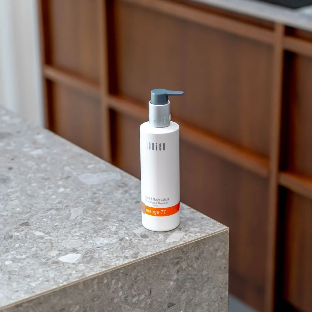 Body Lotion Orange 77 - 250ml - Image 2