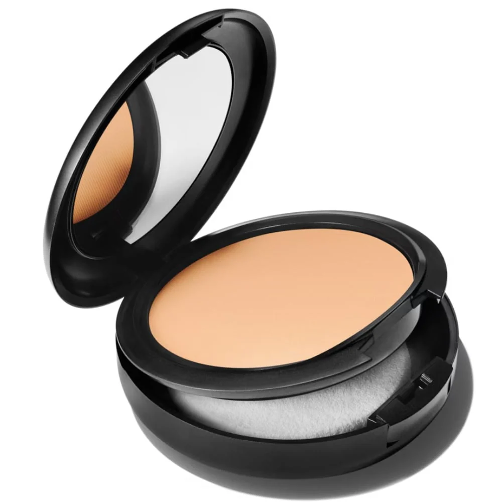 NC40 Studio Fix Powder Plus Foundation - 15g