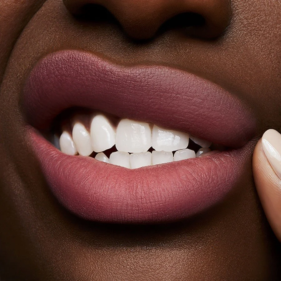 Powder Kiss A little Tamed Liquid Lipstick - 5ml - Image 3