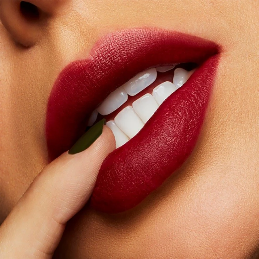 Powder Kiss Make Love To The Camera Liquid Lipstick - 5ml - Image 3