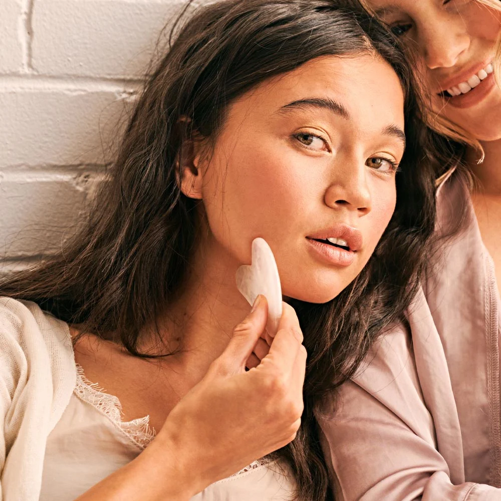 Rose Quartz Gua Sha - Image 4